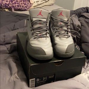 Retro 12 JORDAN wolf grey (girls)